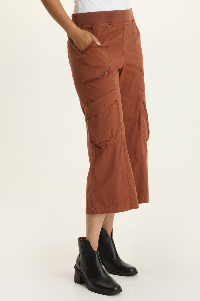 Wearables Faulkner Poplin Exaggerated Pocket Crop Pant