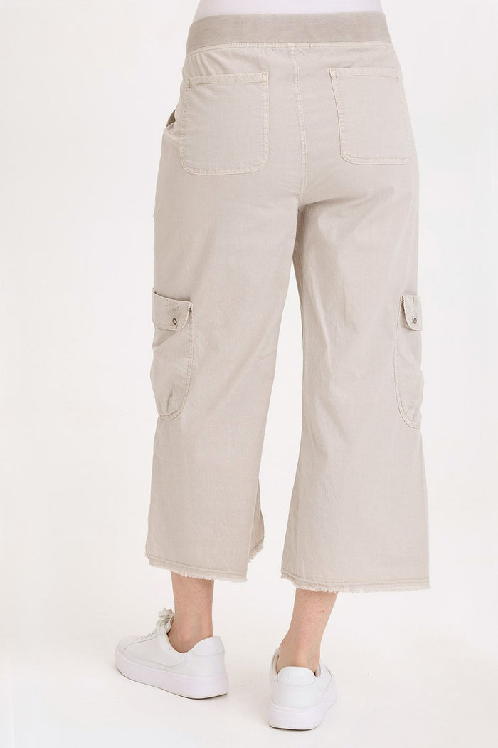Wearables Femke Stretch Poplin Cargo Crop