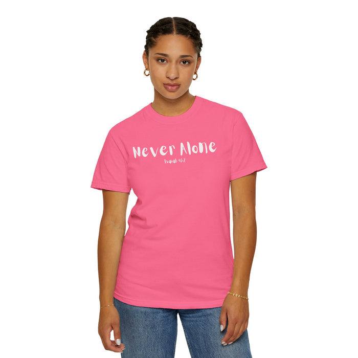 Never Alone Isaiah 43:2 Women's Breast Cancer Awareness T-shirt