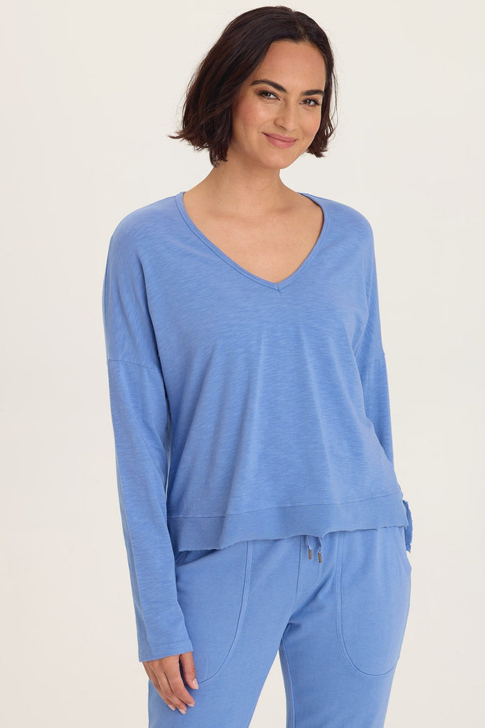 Wearables Odilia High-Low Long Sleeve V-Neck Top