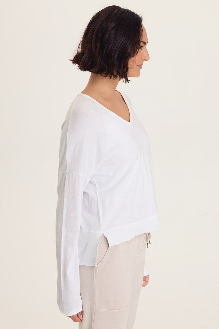 Wearables Odilia High-Low Long Sleeve V-Neck Top
