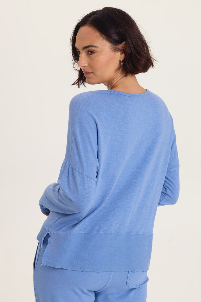 Wearables Odilia High-Low Long Sleeve V-Neck Top