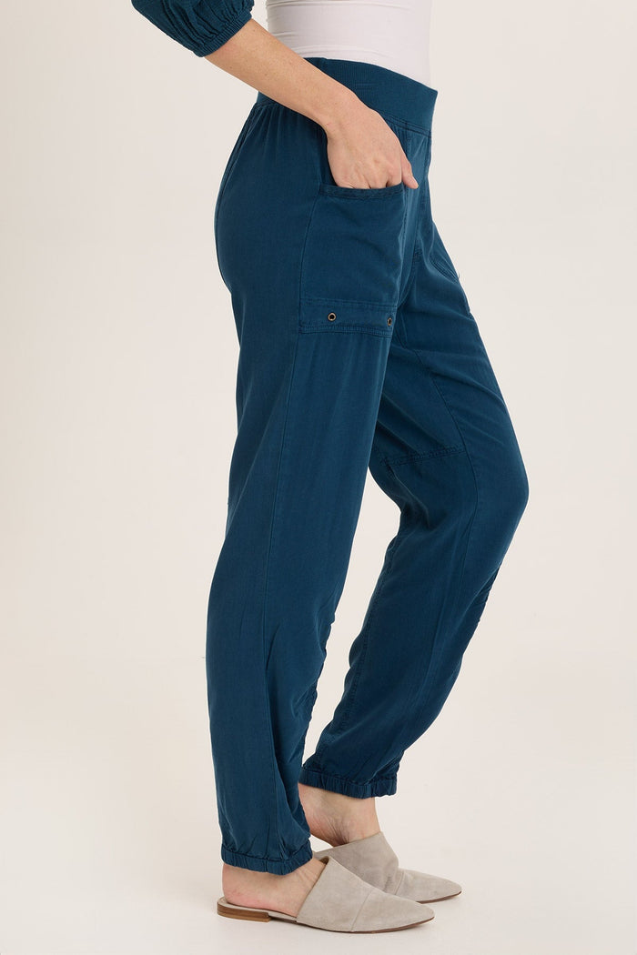 Wearables Squire Twill Banded Hem Casual Pant